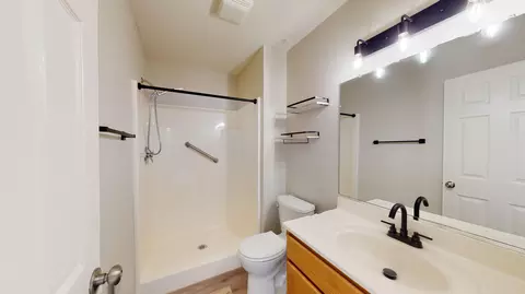 Bath - 1731 Beech Dr, Crown Point, IN 46307 photo 1 of 2