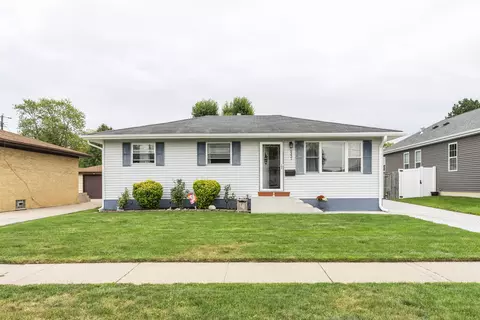 9331 Farmer Dr, Highland, IN 46322 photo 1