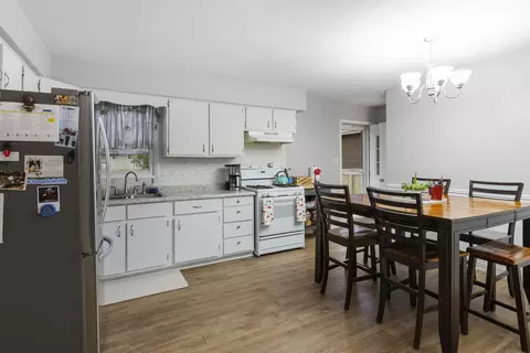 9331 Farmer Dr, Highland, IN 46322 photo 5