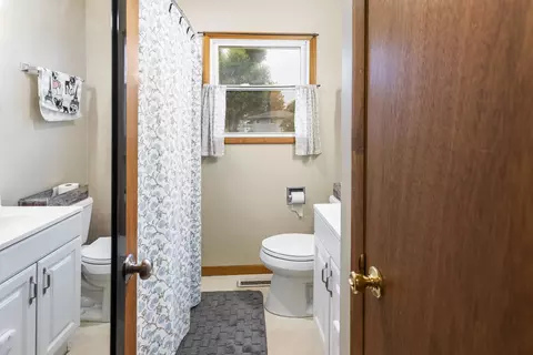 9331 Farmer Dr, Highland, IN 46322 photo 7