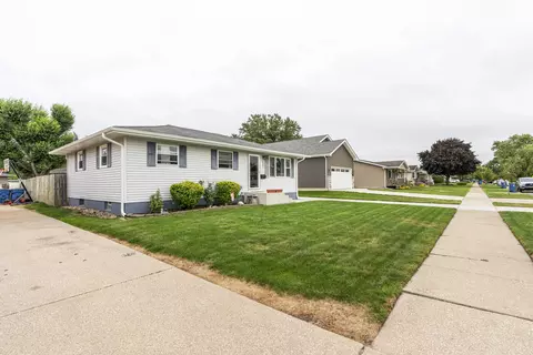 9331 Farmer Dr, Highland, IN 46322 photo 2