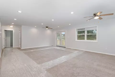 Living - 7960 Rhode Ct, Dyer, IN 46311 photo 4 of 5