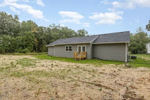 Exterior - 7960 Rhode Ct, Dyer, IN 46311 photo 6 of 7