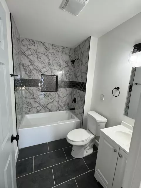 2568 W 13th Ave, Gary, IN 46404 photo 5
