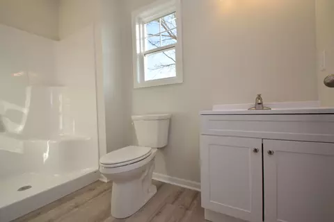 483 Blackstone Ct, Kouts, IN 46347 photo 5