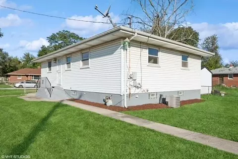 4865 Connecticut St, Gary, IN 46409 photo 2
