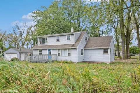 8304 Liable Rd, Highland, IN 46322