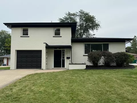 8129 Monroe Ave, Munster, IN 46321 photo 1