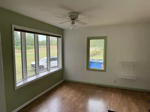 10751 N 500, De Motte, IN 46310 photo 11