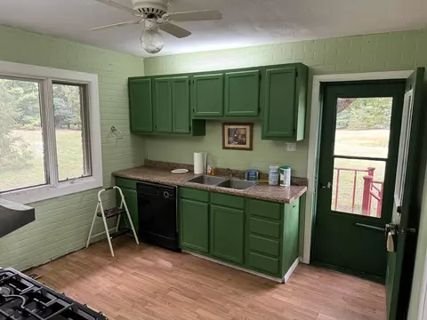 10751 N 500, De Motte, IN 46310 photo 9