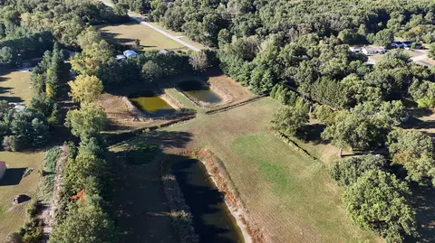 10751 N 500, De Motte, IN 46310 photo 42