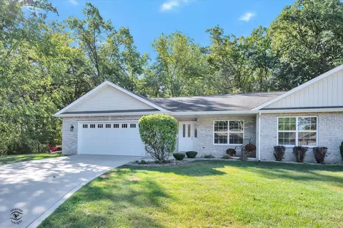 5401 Maggie Mae Ct, Crown Point, IN 46307 photo 1
