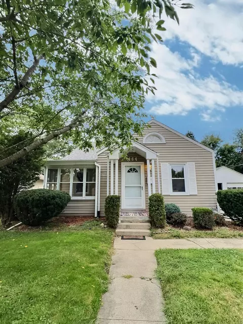 464 Grove Ave, Valparaiso, IN 46385