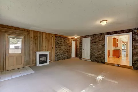 8144 Forest Ave, Munster, IN 46321 photo 18
