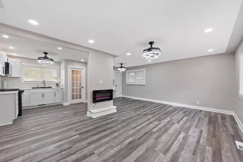 2431 Waite St, Gary, IN 46404 photo 5