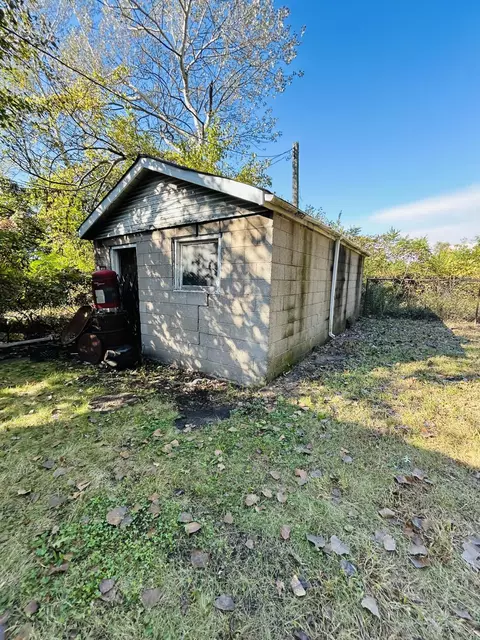1048 Pierce St, Gary, IN 46402 photo 13