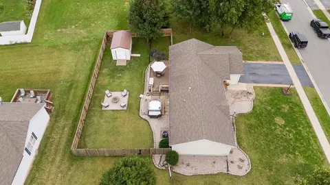 369 Marilyn Rd, Burns Harbor, IN 46304 photo 40