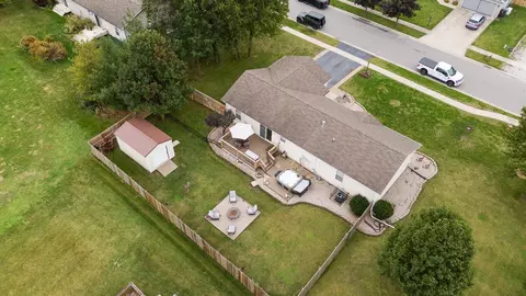 369 Marilyn Rd, Burns Harbor, IN 46304 photo 39