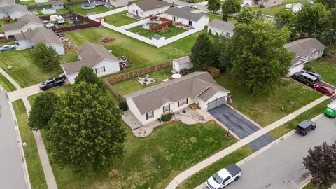 369 Marilyn Rd, Burns Harbor, IN 46304 photo 33