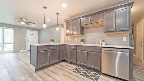 Kitchen - 4524 E 6th Pl, Gary, IN 46403 photo 3 of 6