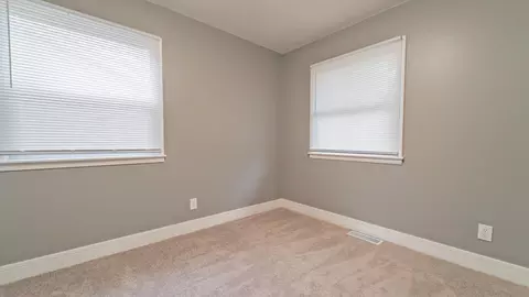 Bedroom - 4524 E 6th Pl, Gary, IN 46403 photo 2 of 6