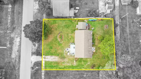 607 W Davis St, Hamlet, IN 46532 photo 5