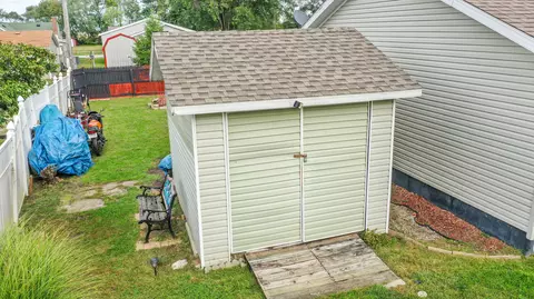 607 W Davis St, Hamlet, IN 46532 photo 7