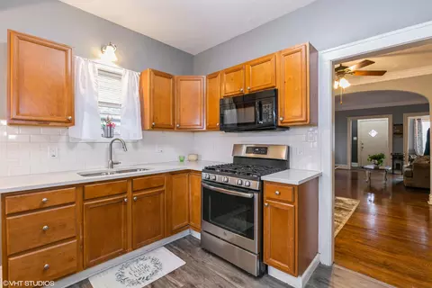 407 Mckinley St, Gary, IN 46404 photo 9