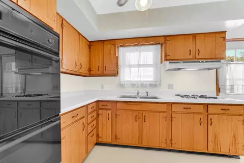 912 N Dwiggins Ave, Griffith, IN 46319 photo 7