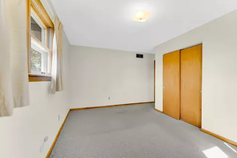912 N Dwiggins Ave, Griffith, IN 46319 photo 14