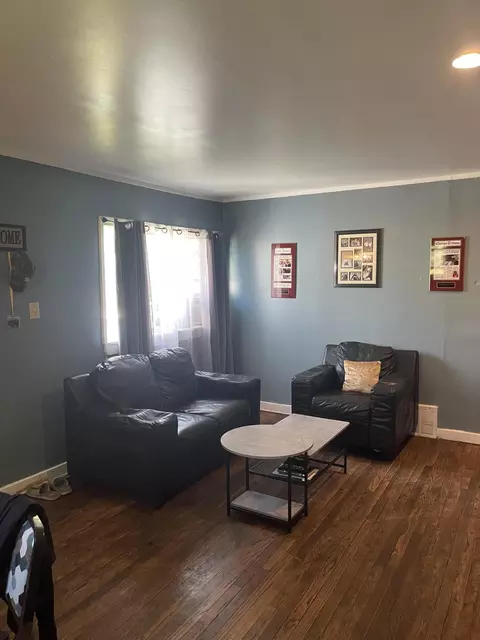 272 Gerry St, Gary, IN 46406 photo 5