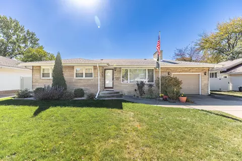 3410 41st St, Highland, IN 46322