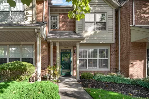 2925 Churchill Ln, Highland, IN 46322