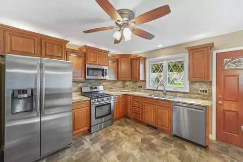 1012 N Lafayette St, Griffith, IN 46319 photo 5
