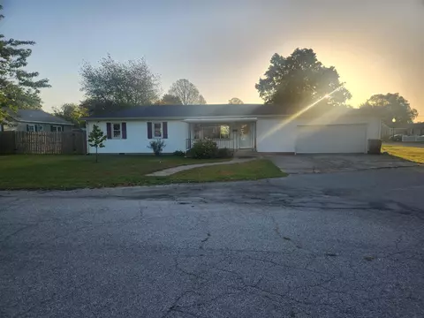 629 Deans Pl, Rensselaer, IN 47978