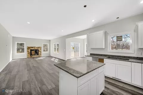 Living - 11732 Fox Trl, Wheatfield, IN 46392 photo 4 of 5