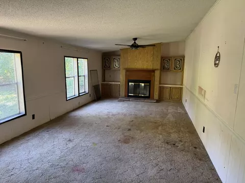 10255 N 570, De Motte, IN 46310 photo 9