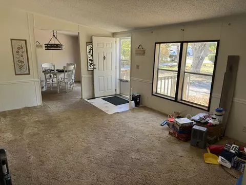 10255 N 570, De Motte, IN 46310 photo 4