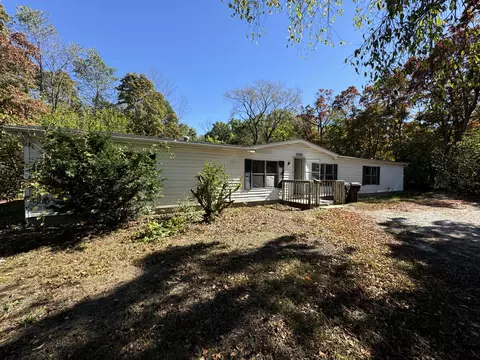 10255 N 570, De Motte, IN 46310 photo 2