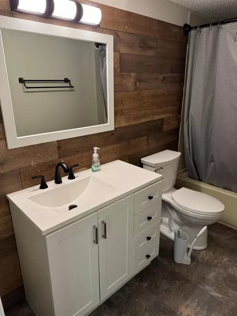 10255 N 570, De Motte, IN 46310 photo 15