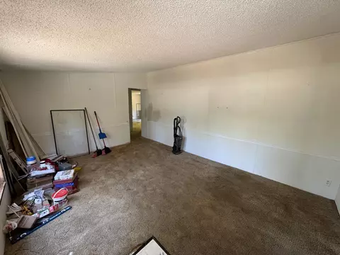 10255 N 570, De Motte, IN 46310 photo 5