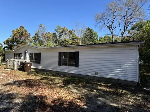 10255 N 570, De Motte, IN 46310 photo 1