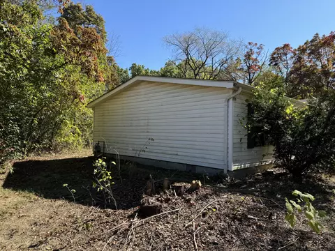 10255 N 570, De Motte, IN 46310 photo 20