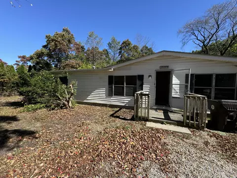 10255 N 570, De Motte, IN 46310 photo 3