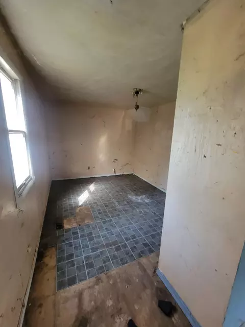 2407 Gerry St, Gary, IN 46406 photo 5