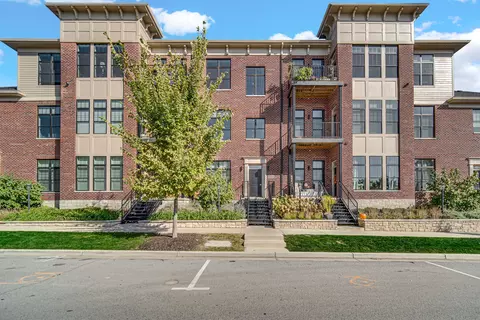 204 N Campbell St #301, Valparaiso, IN 46385