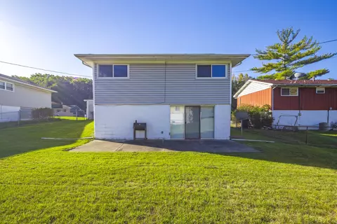 8040 Hemlock Ave, Gary, IN 46403 photo 34