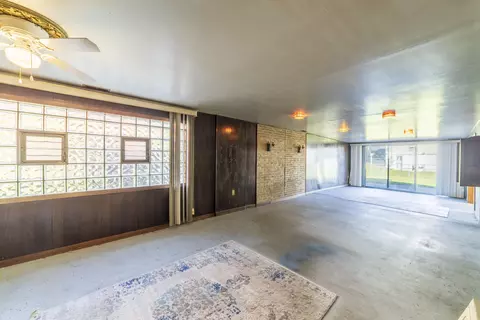 8040 Hemlock Ave, Gary, IN 46403 photo 24