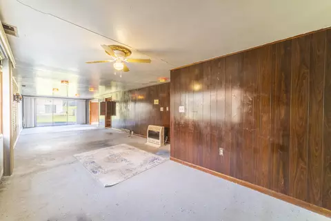 8040 Hemlock Ave, Gary, IN 46403 photo 25