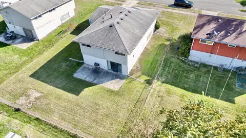 8040 Hemlock Ave, Gary, IN 46403 photo 38